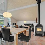 2 Bedroom Lovely In