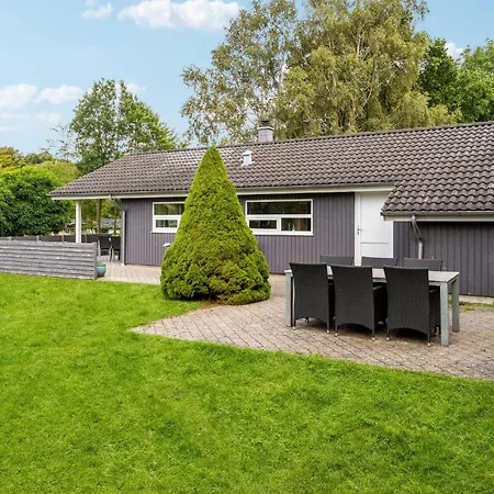 2 Bedroom Lovely In *