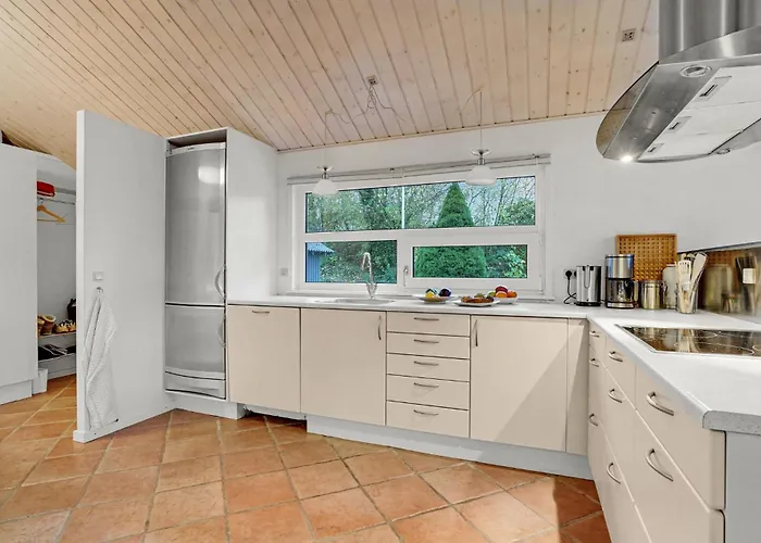 2 Bedroom Lovely In Semesterbostad *