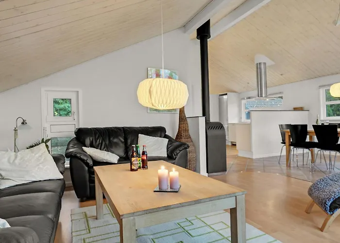 2 Bedroom Lovely In Semesterbostad *