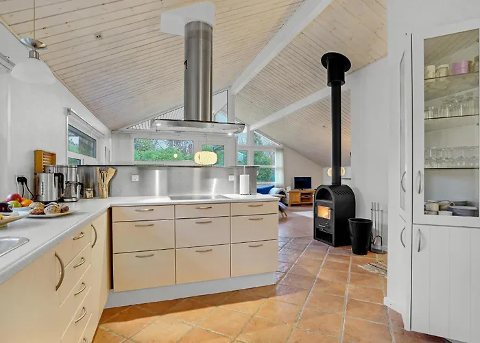 Semesterbostad 2 Bedroom Lovely In *